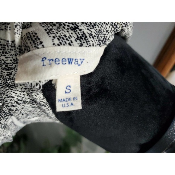 Boutique Freeway Women's Black & White Polyester Collared Long Sleeve Blouse S - Picture 8 of 11